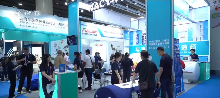 4436x12威尼斯“银发经济”开展潜力宏大 更多医疗保健东西走入平常苍生家(图3)